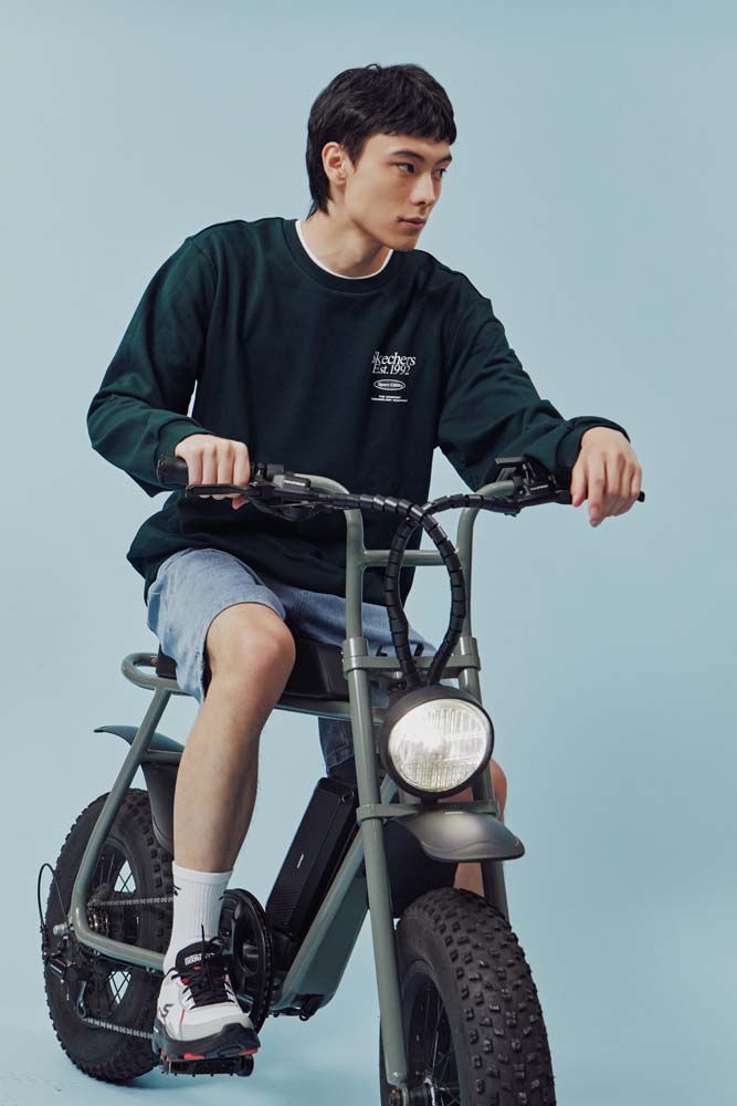 남성 레터링 맨투맨